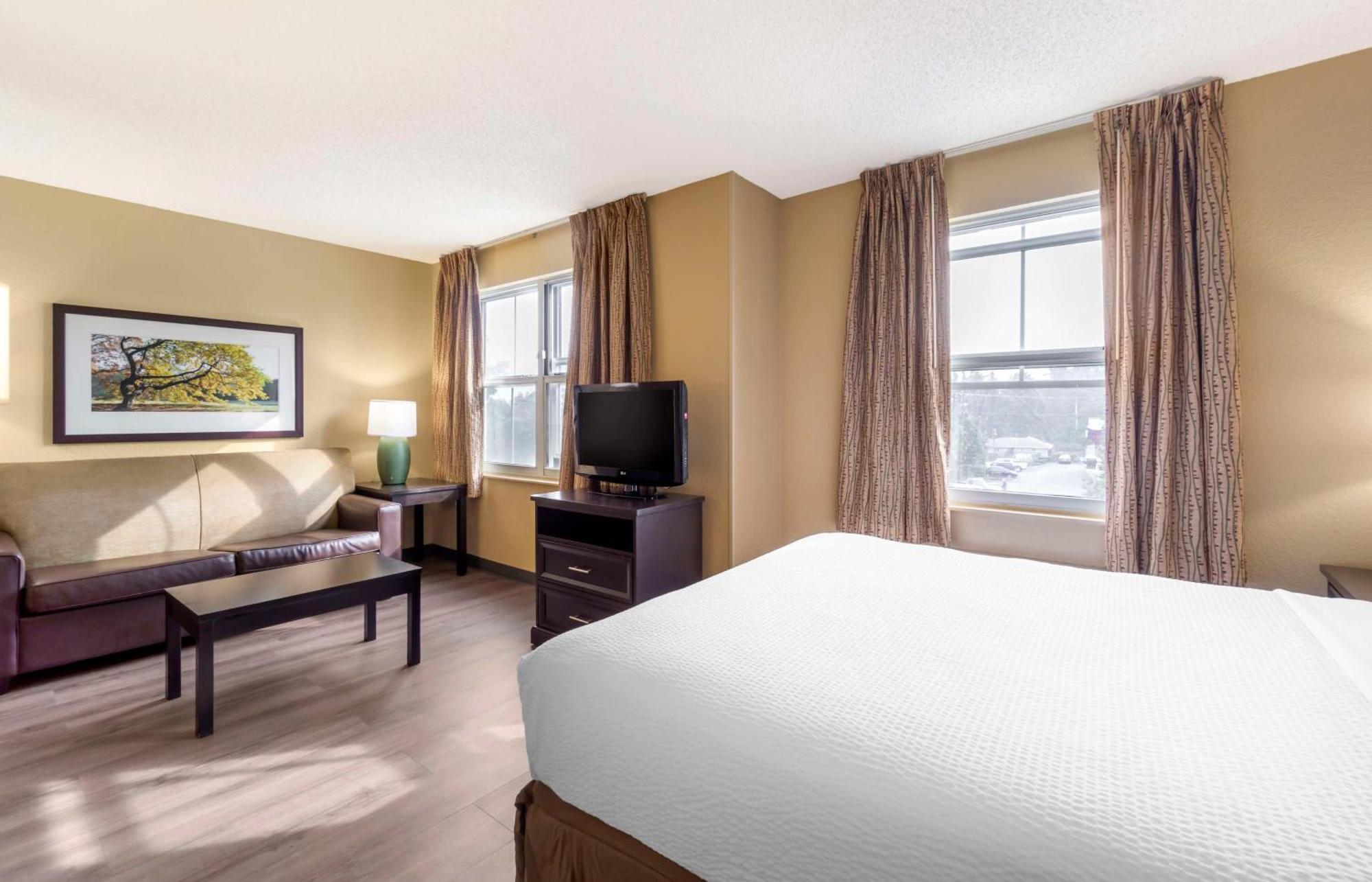 Extended America - Seattle - Everett - Silverlake Hotel
